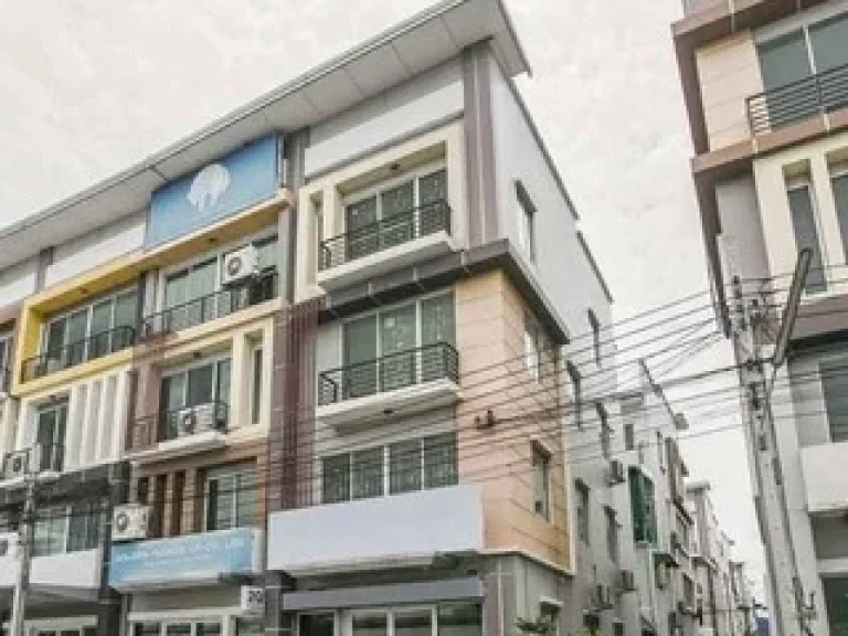 ให้เช่าโฮมออฟฟิศ 4 ชั้น RK BIZ CENTER ติดถนนคู่ขนานมอเตอร์เวย์ ใกล้สนามบินสุวรรณภูมิ