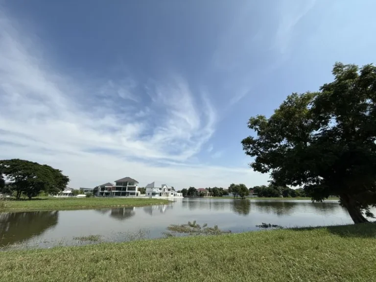 ขายถูกมาก ที่ดินติดทะเลสาบ วิวสวย บรรยากาศสุดพิเศษ ขนาด 273