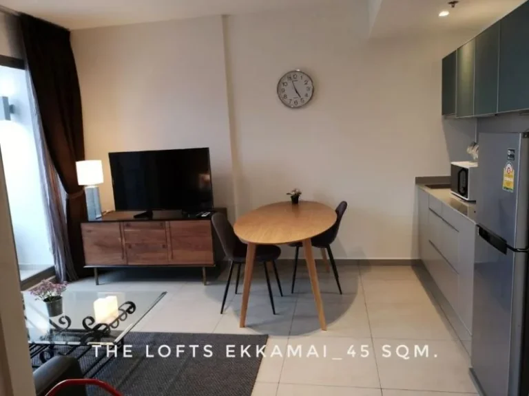 ให้เช่า คอนโด 1 ห้องนอน วิวสวย ห้องสวย The Lofts เอกมัย เดอะ