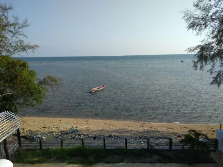 ขายที่ดินติดทะเลหาดเจ้าหลาว หาดส่วนตัว