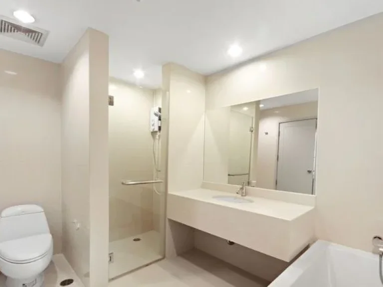 ขาย Chamchuri Square Residence ติดMRTสามย่าน ตกแต่งด้วยเฟอร์นิเจอร์ build-in ไม้แท้อย่างดี