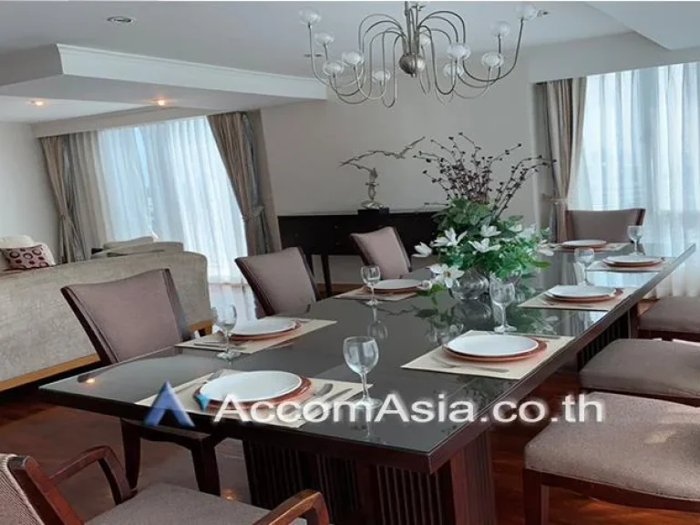 Kids Friendly Speac Apartment 3 Bedroom For Rent BTS Phrom Phong in Sukhumvit Bangkok