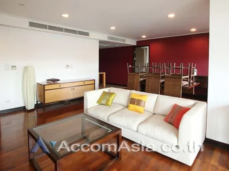 The Lanai Sathorn Condominium 2 Bedroom For Sale MRT Lumphini in Yen Akart Bangkok