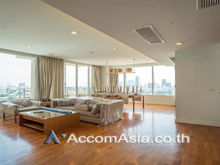 Kids Friendly Speac Apartment 2 Bedroom For Rent BTS Phrom Phong in Sukhumvit Bangkok