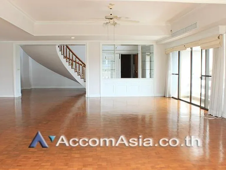 Kids Friendly Space Duplex Penthouse Apartment with 4 Bedroom For Rent Near BTS Chong Nonsi in Nanglinchee Bangkok