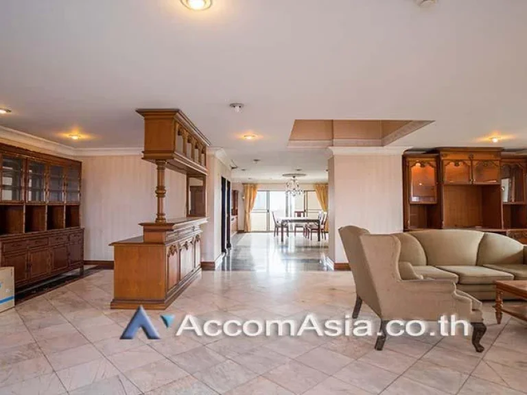 Regent On The Park 1 Condominium 3 Bedroom For Sale BTS Phrom Phong in Sukhumvit Bangkok