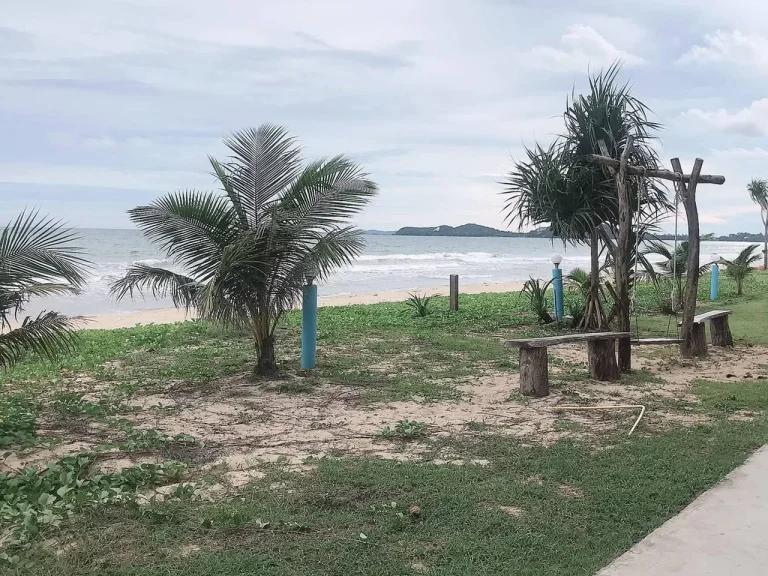 รีสอร์ทติดชายหาดส่วนตัว