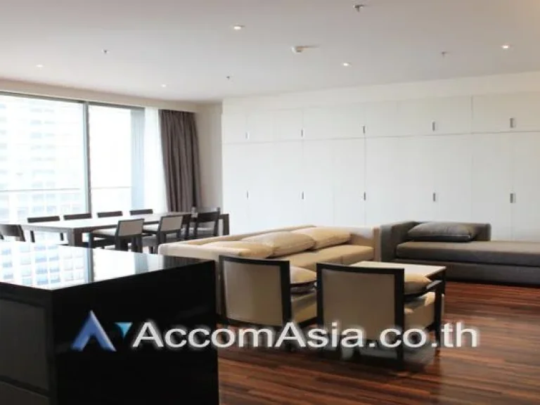 Modern Apartment Apartment 4 Bedroom For Rent BTS Phrom Phong in Sukhumvit Bangkok