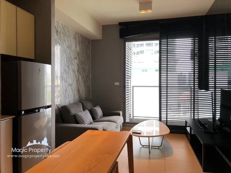 ให้เช่า คอนโด เดอะ ลอฟท์ เอกมัย The Lofts Ekkamai Condominium For Rent