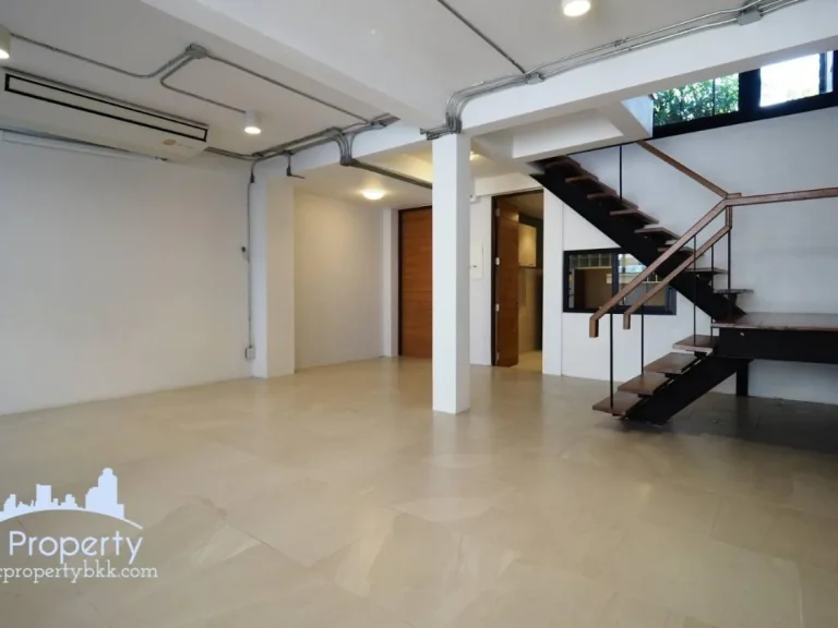 ให้เช่า ทาวน์เฮาส์ เอกมัย 22 Townhouse Ekkamai 22 For Rent