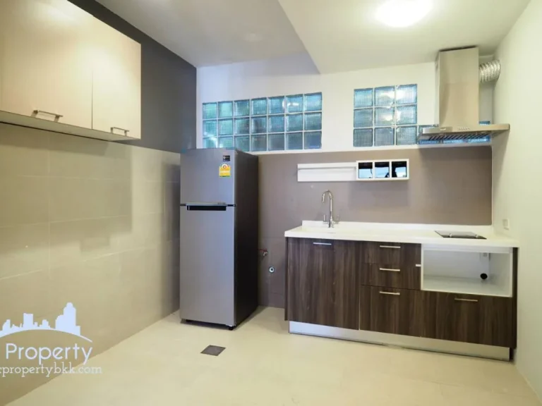 ให้เช่า ทาวน์เฮาส์ เอกมัย 22 Townhouse Ekkamai 22 For Rent