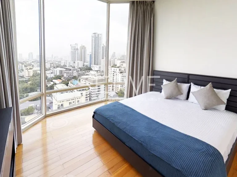 ให้เช่าคอนโดใกล้ BTS พร้อมพงษ์ 2 นอน มีอ่างอาบน้ำ ที่ Royce Private Residences 85 K