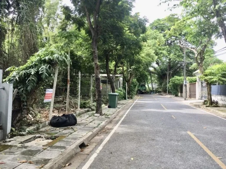 Land For Sale ที่ดิน หมู่บ้านนวธานี ทำเลดี ใกล้ทางเข้า-ออกหมู่บ้าน