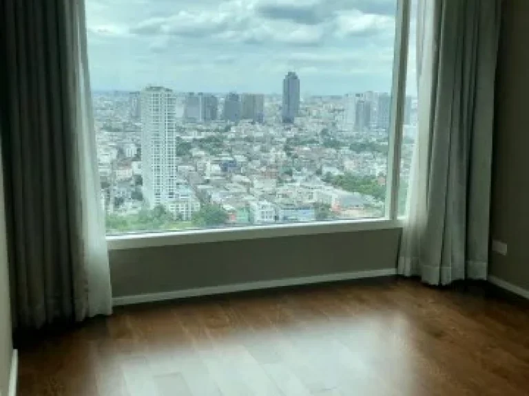 ขายด่วน Condo Menam Residences ริมแม่น้ำเจ้าพระยา 77 ตรม ชั้น 26 2 ห้องนอน 2 ห้องน้ำ