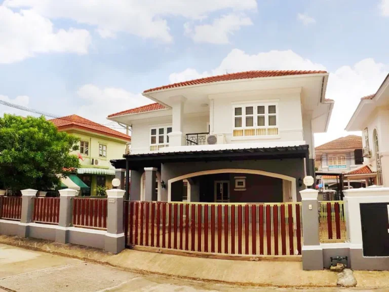 บ้านแต่งใหม่ พร้อมประตูรีโมท ขายบ้านภัสสร 2 รังสิต-คลอง 3 60 ตารางวา ดีที่สุดในโครงการ ดาวน์ 0 บาท