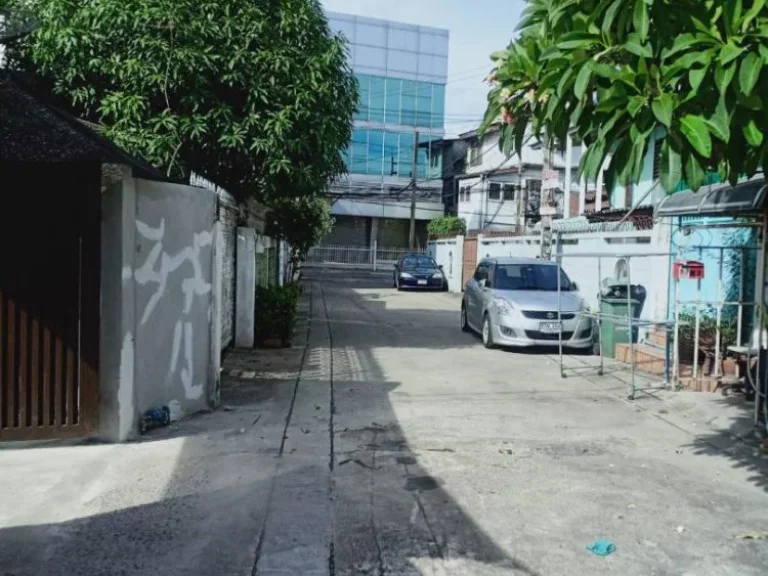 Land For Sale ที่ดินพร้อมบ้านเก่า พื้นสีน้ำตาล ติดถนนวงศ์สว่าง ใกล้MRTวงศ์สว่าง