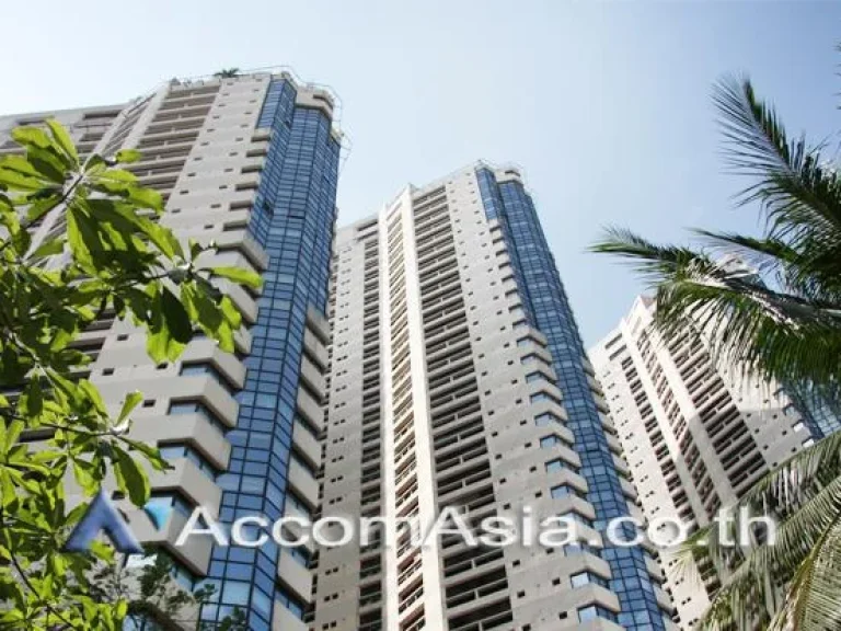 President Park Oak Tower Condominium 3 Bedroom For Sale BTS Phrom Phong in Sukhumvit Bangkok