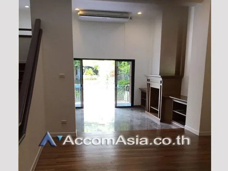 Townhouse 31 Bedroom For Rent BTS Ekkamai in Sukhumvit Bangkok