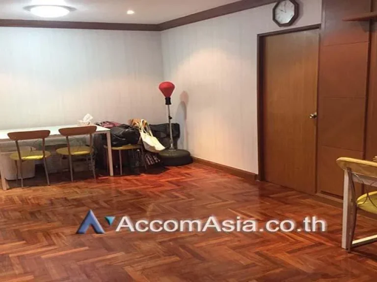 Supreme Ville Condominium 2 Bedroom For Sale MRT Khlong Toei in Yen Akat Bangkok