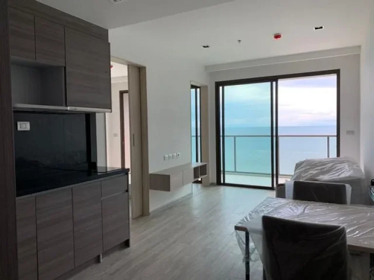 คอนโด พัทยา AERAS Beachfront Condominium Pattaya