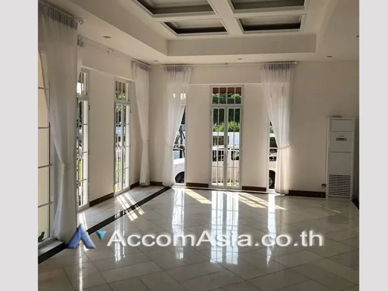 Homely atmosphere with 24 hrs security House 63 Bedroom For Rent BTS On Nut in Pattanakarn Bangkok