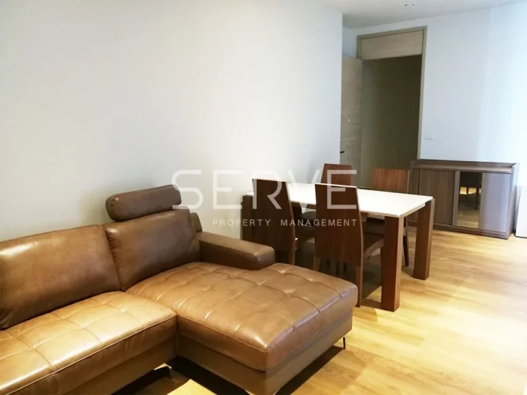 Good Price Corner Unit 2 Beds 1 Bath High Fl พร้อมให้เช่าคอนโดที่ Park 24 BTS Phrom Phong 40K