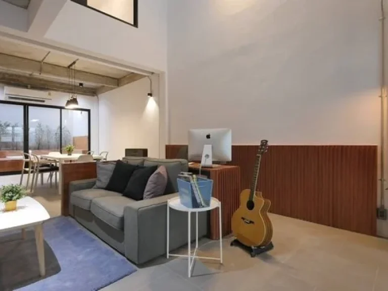 เช่าบ้านทาวน์โฮม สุขุมวิท loft townhome 2 ชั้น 28 ตรว 3นอน ซสุขุมวิท 49 เเต่งสวย