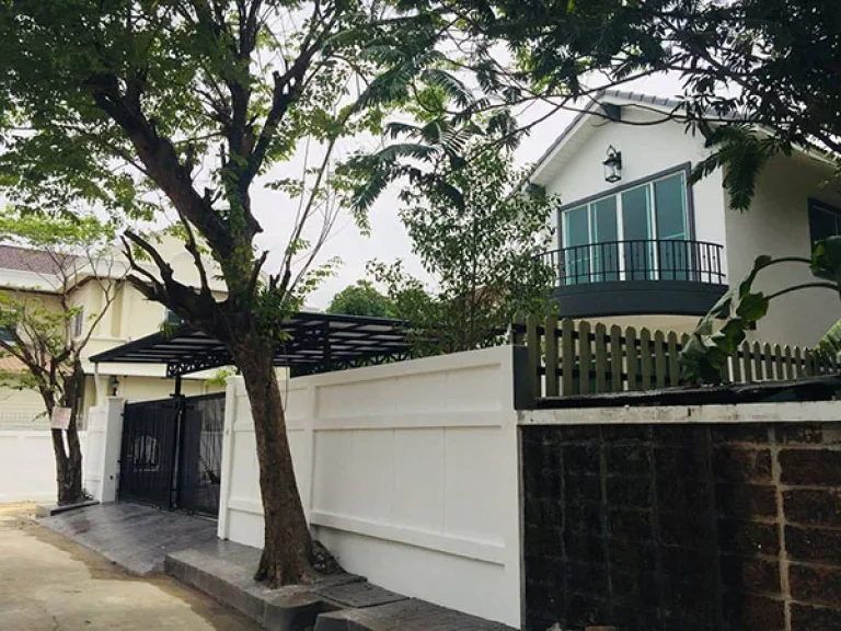 ขายด่วน ลดแล้วลดอีก บ้านใกล้รถไฟฟ้า สถานนีสวนหลวง ร9 500 เมตร URGENT Mega SALE House near BTS Suan Luang Rama IX School 500 meters