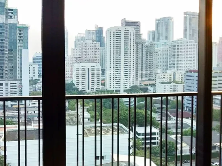 Good View 1 Bed 1 Bath with Bathtub Close to BTS Phrom Phong พร้อมให้เช่าที่ Noble Refine 45 K