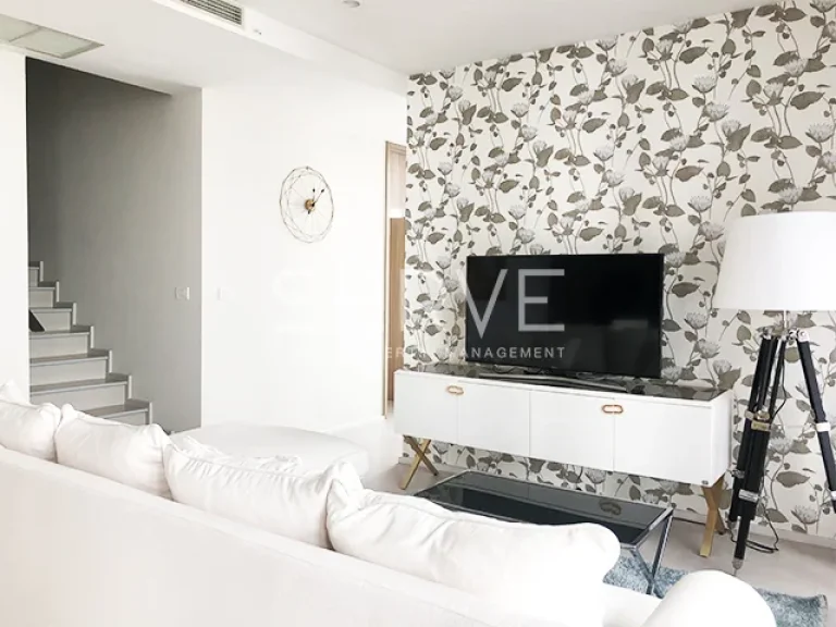 Hot Deal Duplex Penthouse 3 Beds 3 Baths 200 K ให้เช่าคอนโดที่ Noble Ploenchit BTS Phloen Chit