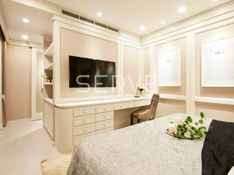 ห้องสวยมาก Luxury Corner 3 Beds 130 K ให้เช่าคอนโดที่ Noble Ploenchit BTS Phloen Chit