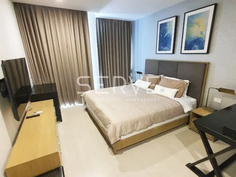 Super High fl 40 Corner 3 Beds 130 K ให้เช่าคอนโดที่ Noble Ploenchit BTS Phloen Chit