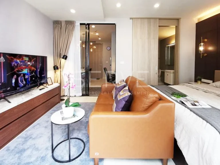 ให้เช่าคอนโด Noble Ploenchit BTS Phloen Chit Modern Luxury Style Studio with Partition 42 K