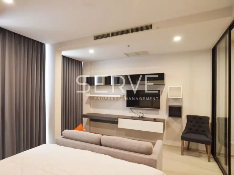 Modern Style Super High fl 30 up Studio 43 K ให้เช่าที่คอนโด Noble Ploenchit BTS Phloen Chit