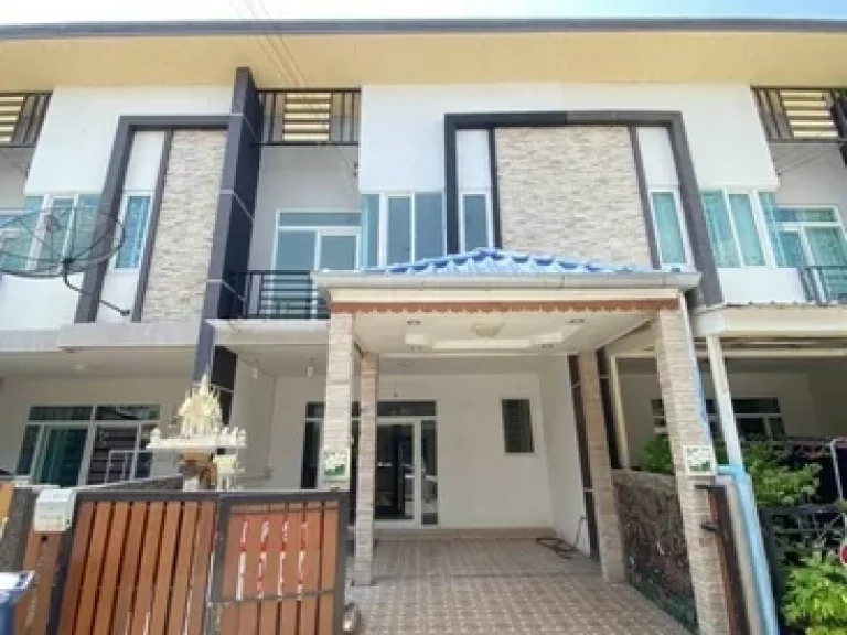 ขายถูก ทาวน์โฮม 2 ชั้น กัสโต้ Gusto Townhome รามคำแหง ซอย Mistine