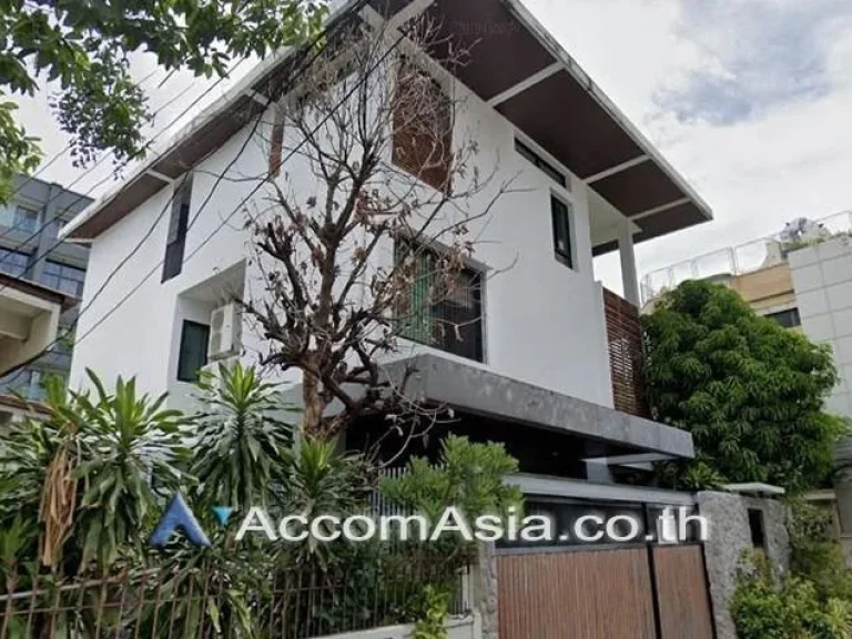 House 6 Bedroom For Sale BTS Surasak in Naradhiwas Rajanagarindra Bangkok