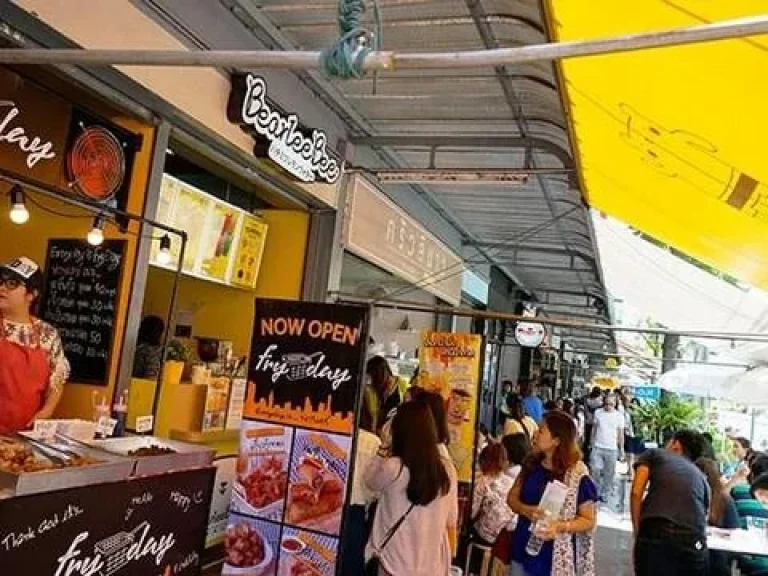 ให้เช่าพื้นที่ร้านอาหาร 270 ตรม ติดถนนนราธิวาสสาทร