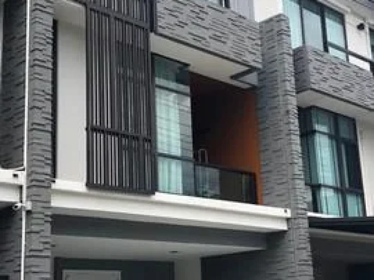 ให้เช่าทาวน์โฮม Plex Residence นวมินทร์ 111