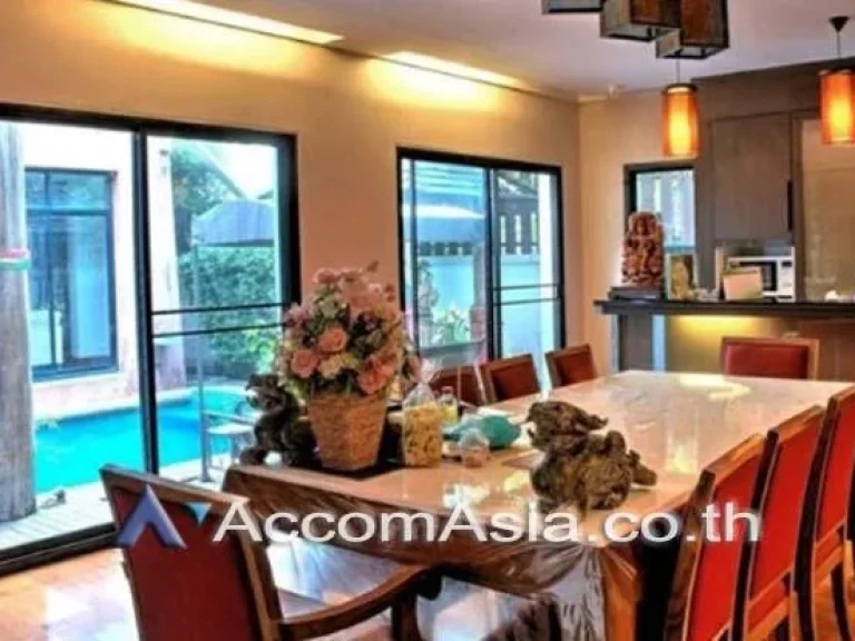 Private PoolModern Town Building บ้าน 4 ห้องนอน สำหรับขาย in Sukhumvit