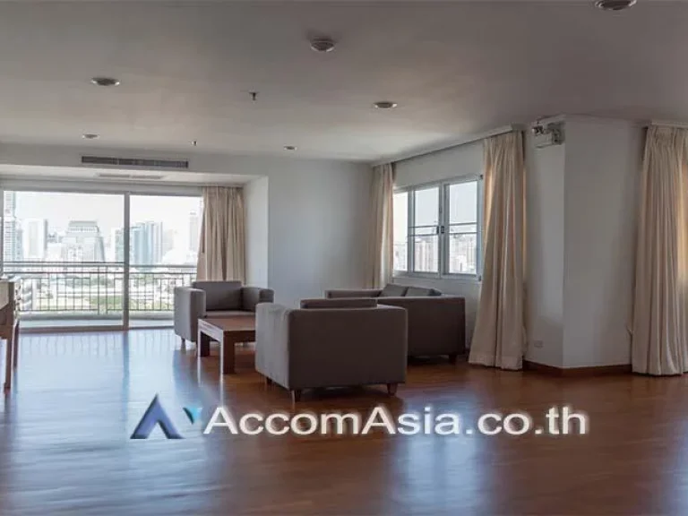 Penthouse for rent with huge balcony on high floor in Sathorn road