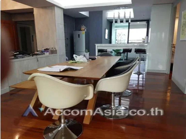 Beverly Hill Mansion Condominium 2 Bedroom For Sale BTS Ekkamai in Sukhumvit Bangkok