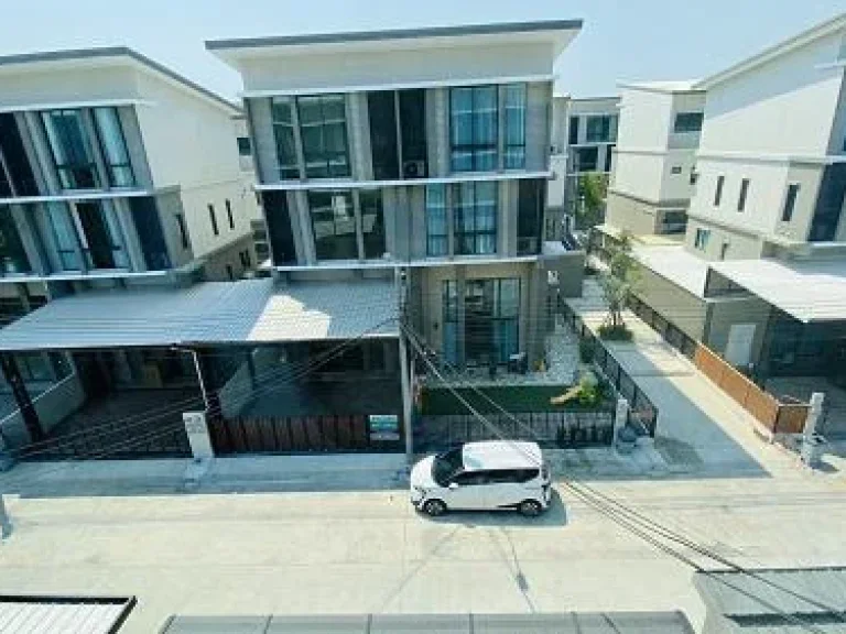 U892 ให้เช่าโฮม 4 ชั้น Patio Rama 9-Pattanakarn พาทิโอ้ พระราม 9 พัฒนาการ 32-38 สไตล์แบบ Duplex Townhome Modern Luxury L