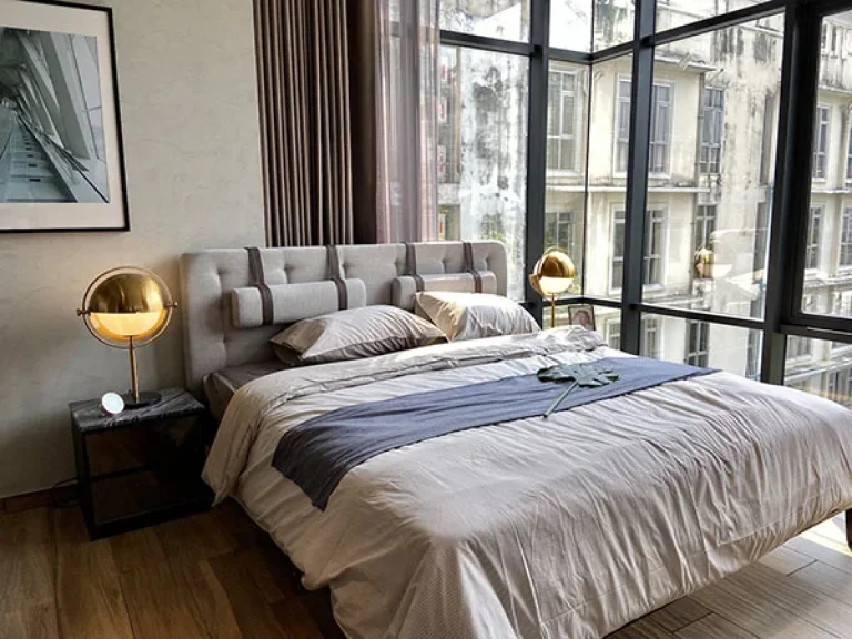 คอนโดสุดหรูแต่งสวยใหม่กิ๊ก แบบ 2 ห้องนอน ที่ สุขุมวิท ซอย 21 A Nicely Décor and Brand New 2 Bedroom Unit at The Lofts Asoke