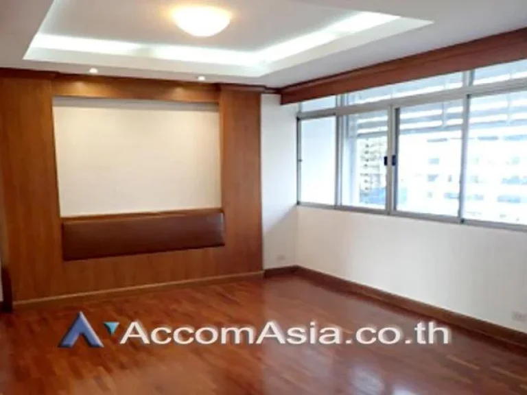 House 4 Bedroom For Rent BTS Sala Daeng in Sathorn Bangkok