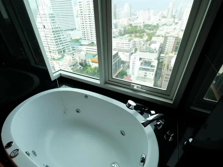 The Infinity Condo BTS ช่องนนทรี