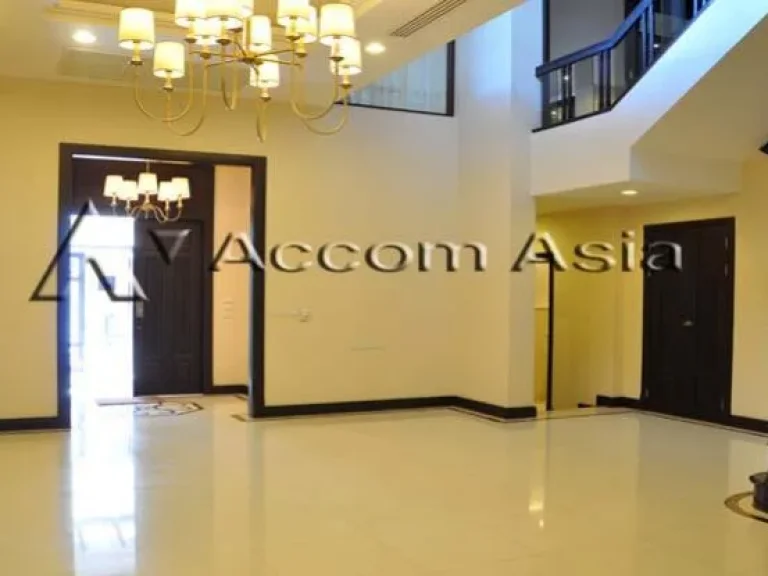 Exclusive compound with Private pool for Rent close to Asoke BTS