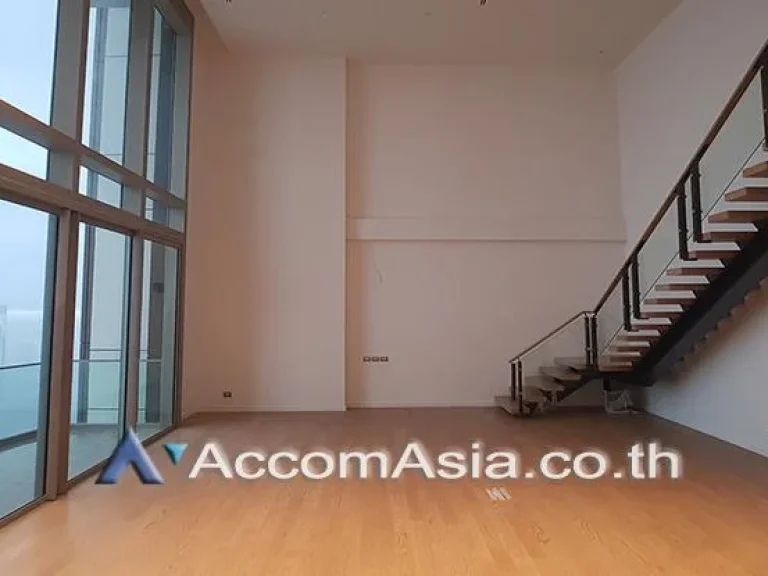 Duplex Magnolias Waterfront Residences Condominium 3 Bedroom For Rent BTS Krung Thon Buri in Charoen Nakorn Bangkok