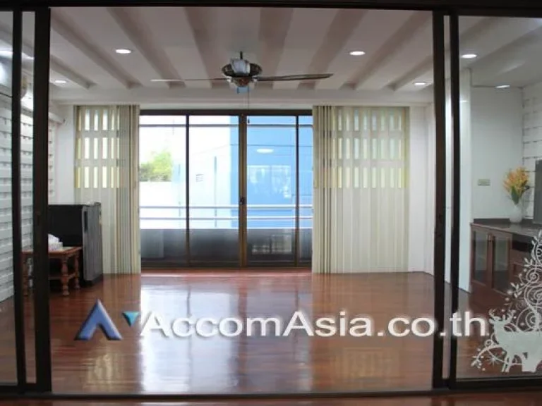 Perfect For Big Families Apartment 41 Bedroom For Rent BTS Thong Lo in Sukhumvit Bangkok