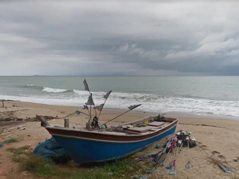 ที่ดินว่างเปล่า 398 ตรว ใกล้หาดอรุณ 600 เมตร ไฟฟ้า ประปา ชุมชน คอนกรีต ตแสงอรุณ อทับสะแก จประจวบคีรีขันธ์ เอกสารโฉนด