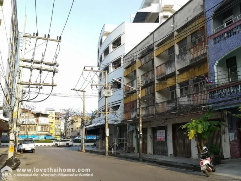 ขายตึกแถว3ชั้นถนนเพชรเกษม ซอยฉัยยากุล หาดใหญ่ จังหวัดสงขลา ใกล้ตลาดพืชผักและผลไม้คอมเพล็กซ์ พื้นที่345ตรว เร่งขายด่วน ราคา28ล้าน ต่อรองได้